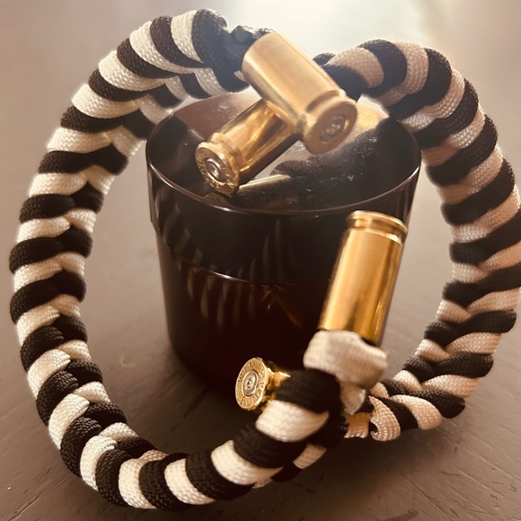 Handmade paracord bracelets - Picture 3 of 8